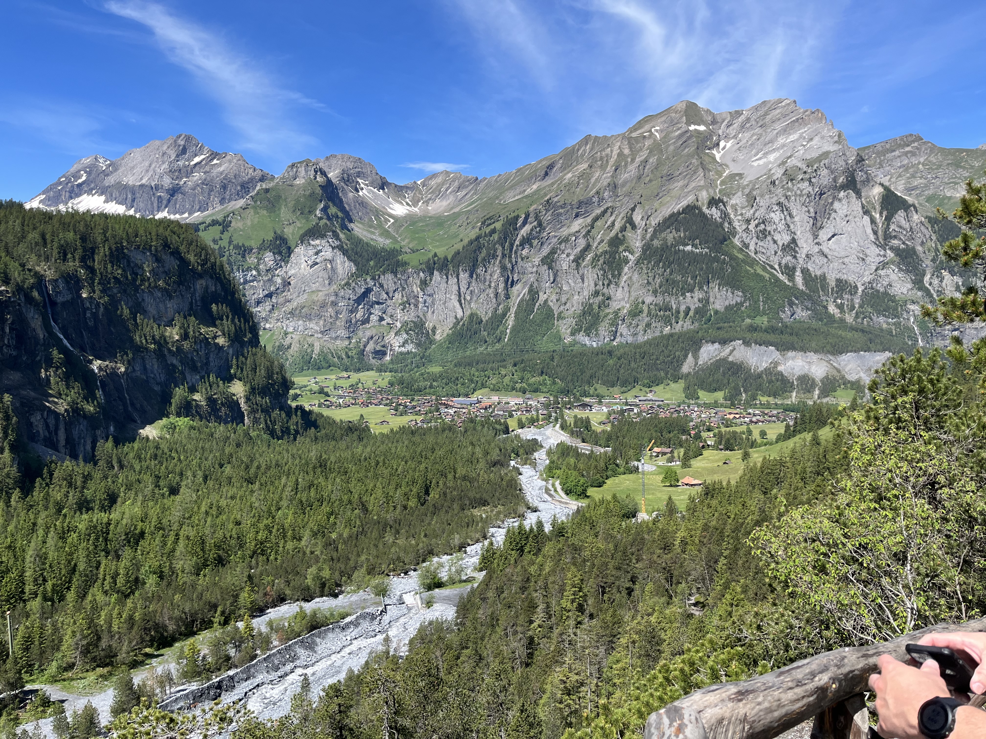 On the way to Oeshinen